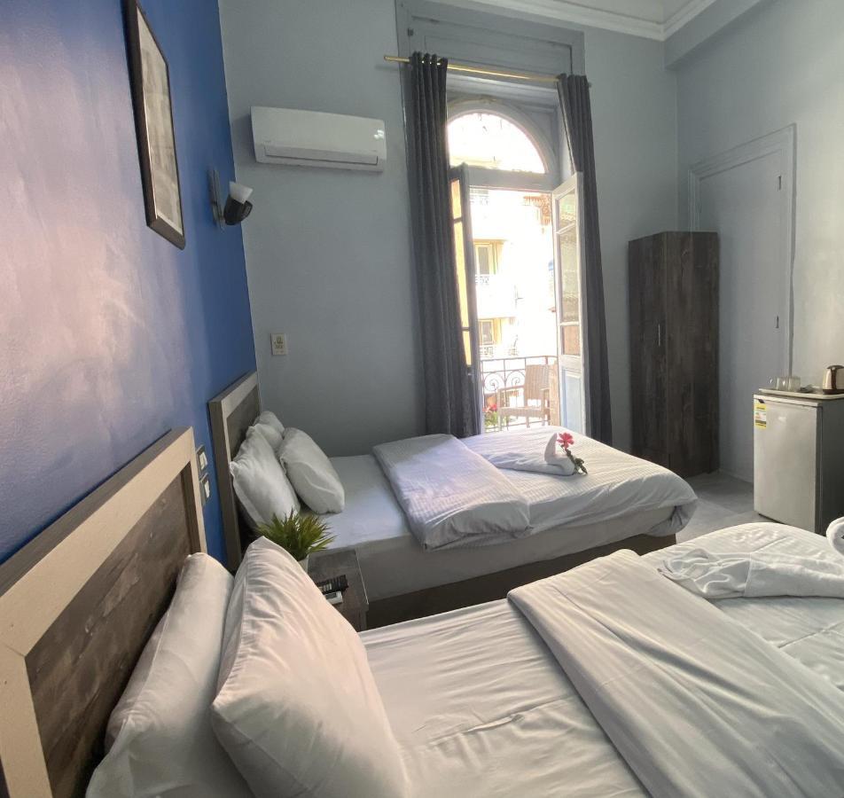 The Australian Hostel