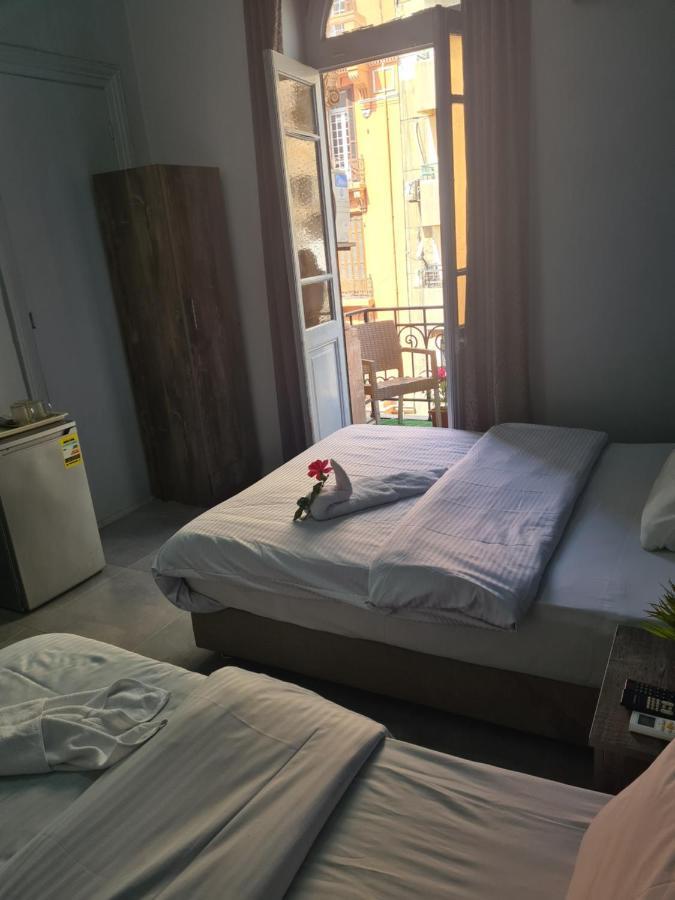 The Australian Hostel *
