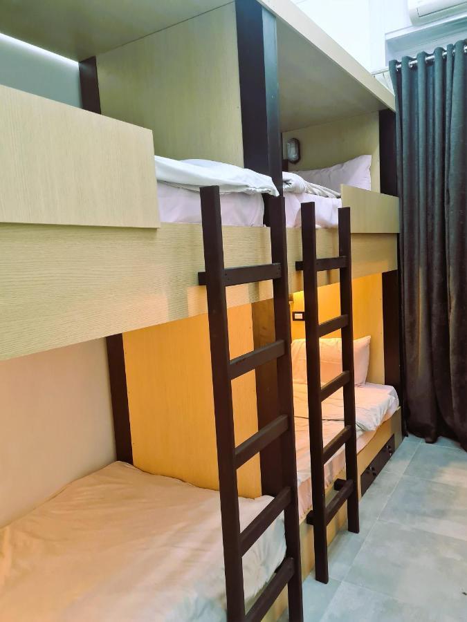 Hostel The Australian